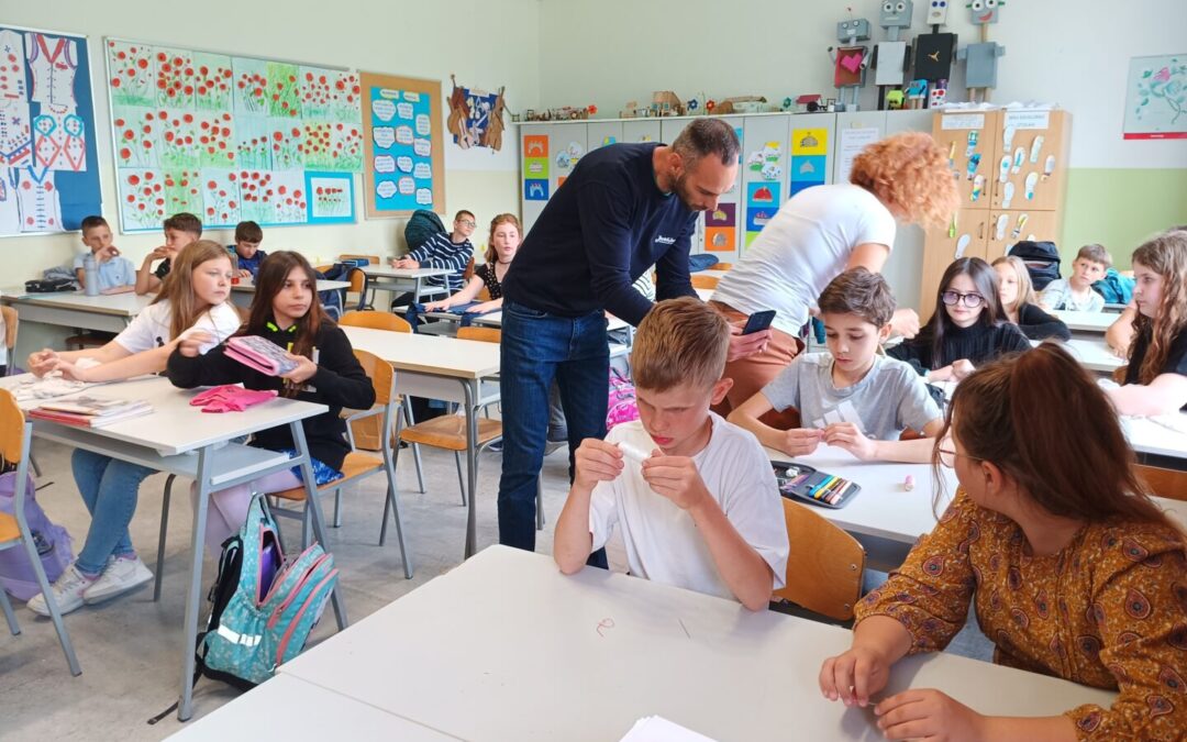 ŠNAJDERAJ u gostima