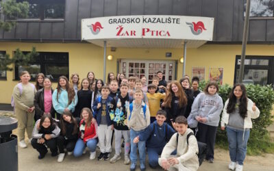 Kazališna predstava – Mrvice iz dnevnog boravka